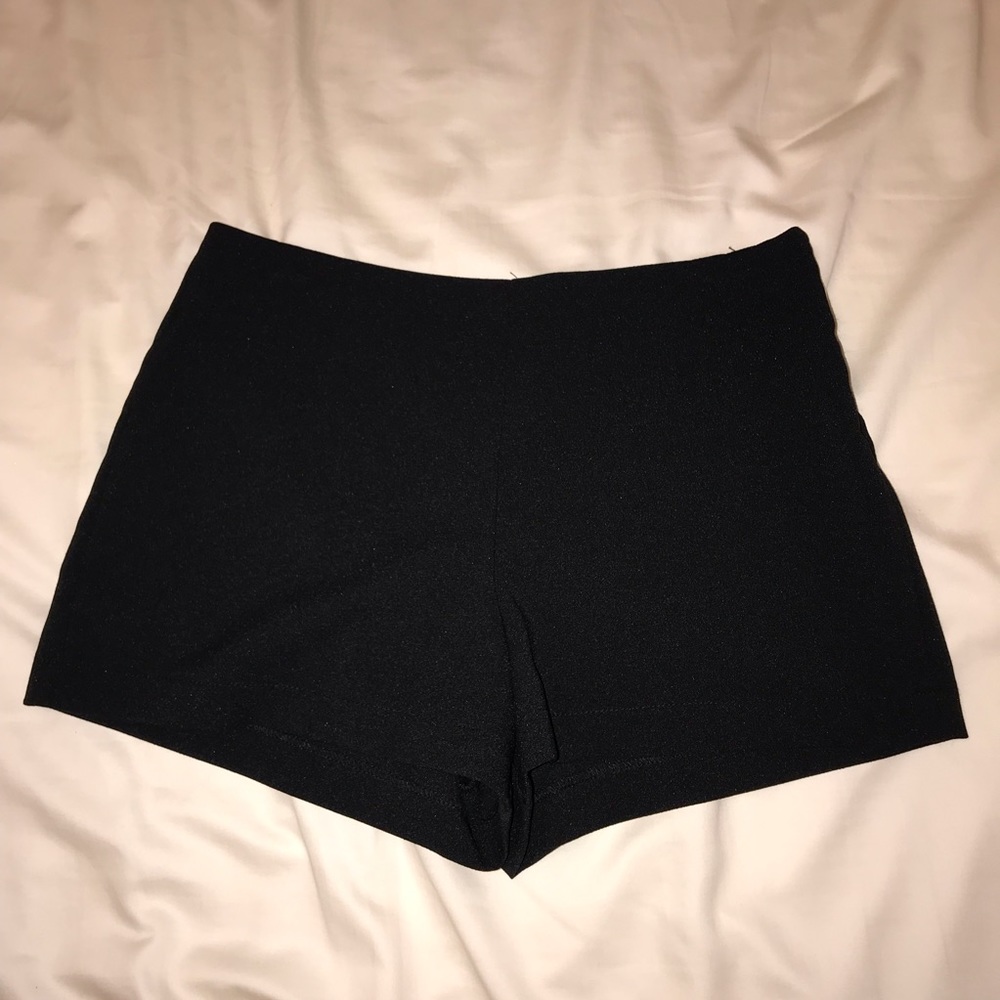 F21 Shorts (black)